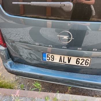 Küçük Hasarlı Aracımın Teslimatı Gecikti, Bilgilendirme Ve İkame Araç Sağlanmadı