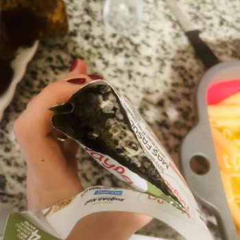 Son Kullanma Tarihi Geçmemiş Üründe Küf Sorunu Ve İade Problemi