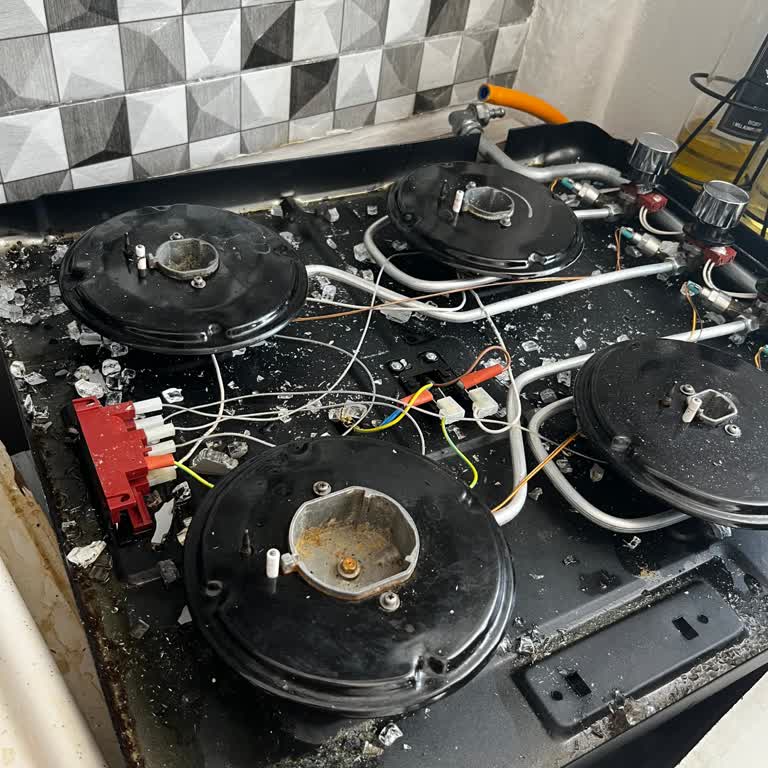 Patlayan Ocak, Cevapsız Servis: Güvenliğimiz Tehlikede!