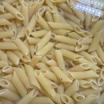 Filiz Makarna Aldığım Makarnadan Böcek Ve Kurt Çıktı, Mağduriyetimin Giderilmesini İstiyorum