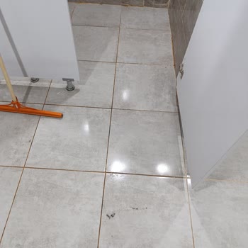 Midyat Gençlik Merkezi Yüzme Havuzunda Sürekli Hijyen Sorunu Ve İlgisizlik