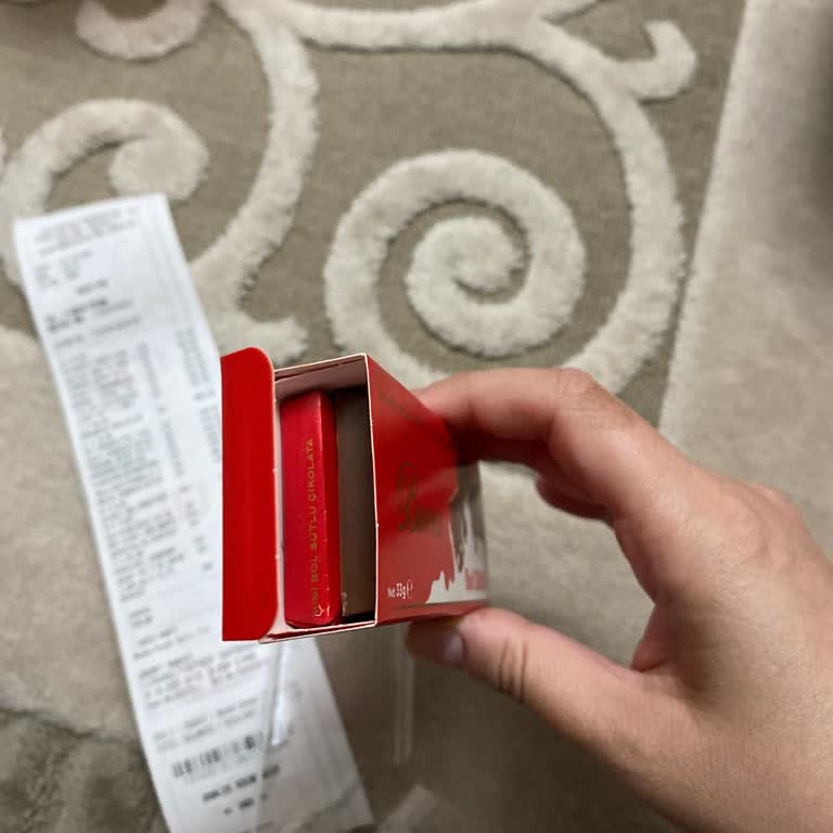 Aldığım Çikolata Paketinde Koruyucu Kabı Eksik Ürün Çıktı Hijyen Endişesi Yaşadım