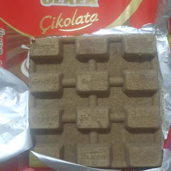 Aldığım Çikolata Bayat Ve Çürük Çıktı, Hayal Kırıklığı Yaşadım