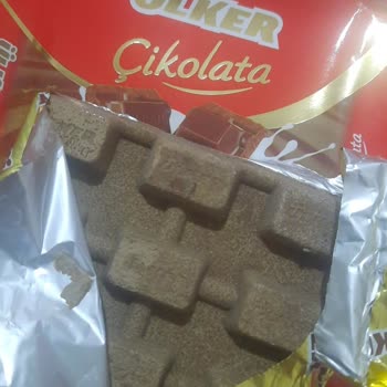 Aldığım Çikolata Bayat Ve Çürük Çıktı, Hayal Kırıklığı Yaşadım