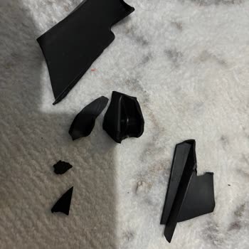 Aldığım Akülü Araba Kırık Ve Kullanılmış Çıktı Garanti Süresi De Belirsiz