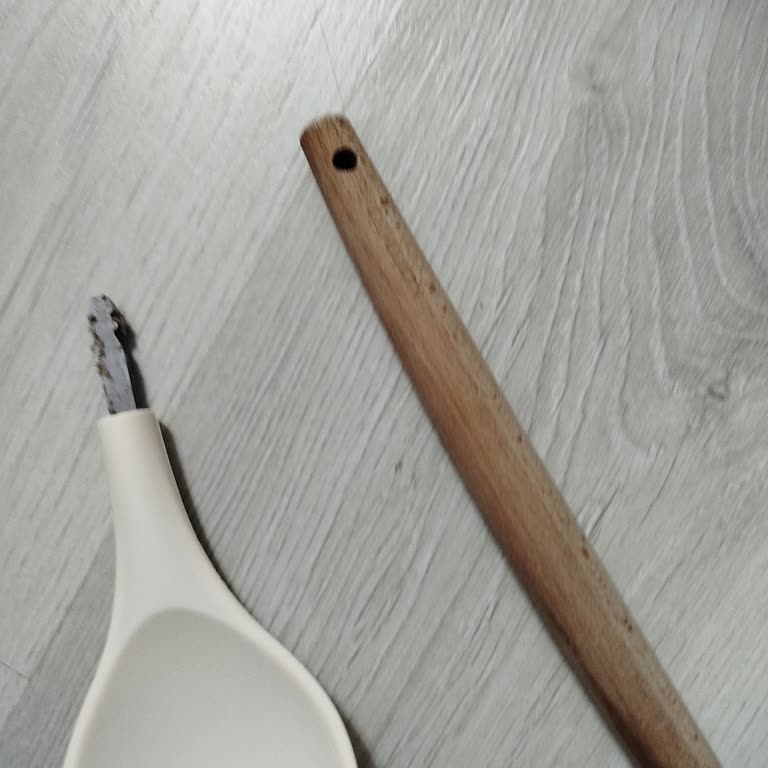 Karaca 12’li Silikon Uçlu Kaşık Seti Kısa Sürede Çöp Oldu