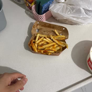 Soğuk Ve Geç Gelen Siparişler Mağduriyetimi Artırıyor