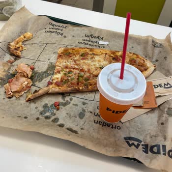 Pişmemiş Tavuklu Ürün Ve Yetersiz Kalite Kontrol Nedeniyle Hayal Kırıklığı