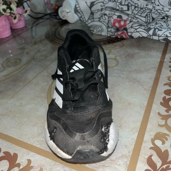 Beş Ayda Yırtılan Ayakkabı İçin Garanti Reddiyle Mağduriyet Yaşadım