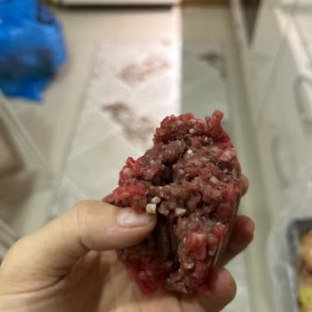 Kasap Reyonunda Önceden Çekilmiş Kıyma Güvenimi Sarstı, Sağlığımız Risk Altında