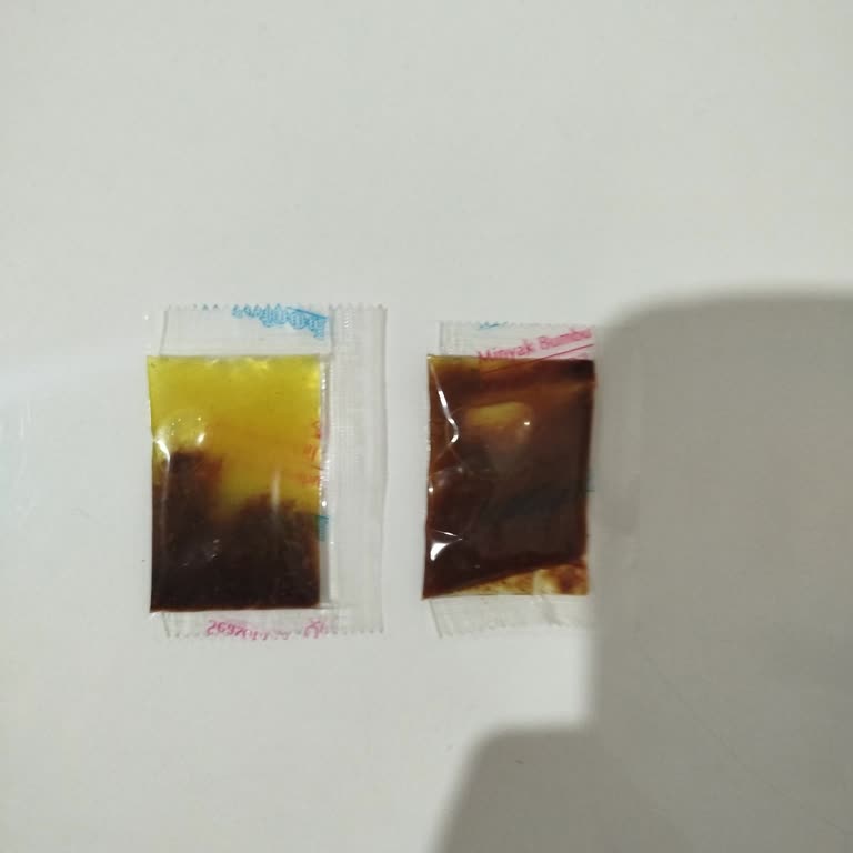 Aldığım Noodle Paketinden Bozuk Yağ Çıktı İletişim Kuramıyorum