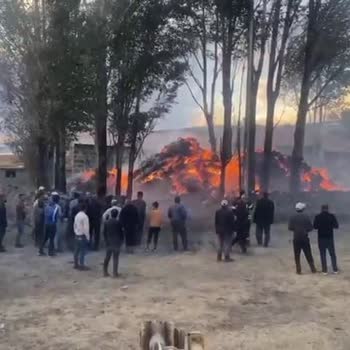 Elektrik Arızası Nedeniyle Köyde Büyük Yangın Ve Maddi Kayıp, Yetkililerden Çözüm Bekliyoruz