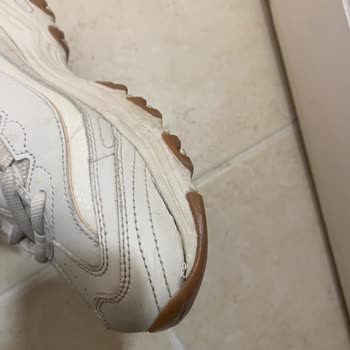 Skechers Ayakkabı Tabanı 4 Ayda Açıldı, Garanti Kapsamı Reddedildi