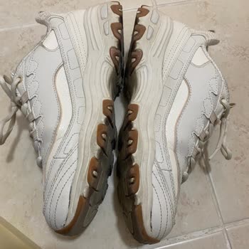 Skechers Ayakkabı Tabanı 4 Ayda Açıldı, Garanti Kapsamı Reddedildi