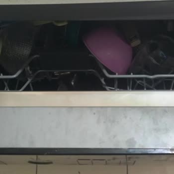 Garanti Kapsamındaki Renk Değişimi Sorununda Servis Ve Müşteri Hizmetleri Mağduriyeti