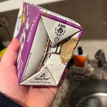 Migros Tam Yağlı Sütlerde Sürekli Katılaşma Ve Sağlık Riski Endişesi