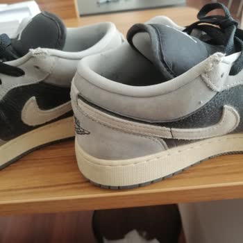 Kısa Sürede Yırtılan Ayakkabıya Çözüm Sunulmaması Mağduriyet Yarattı