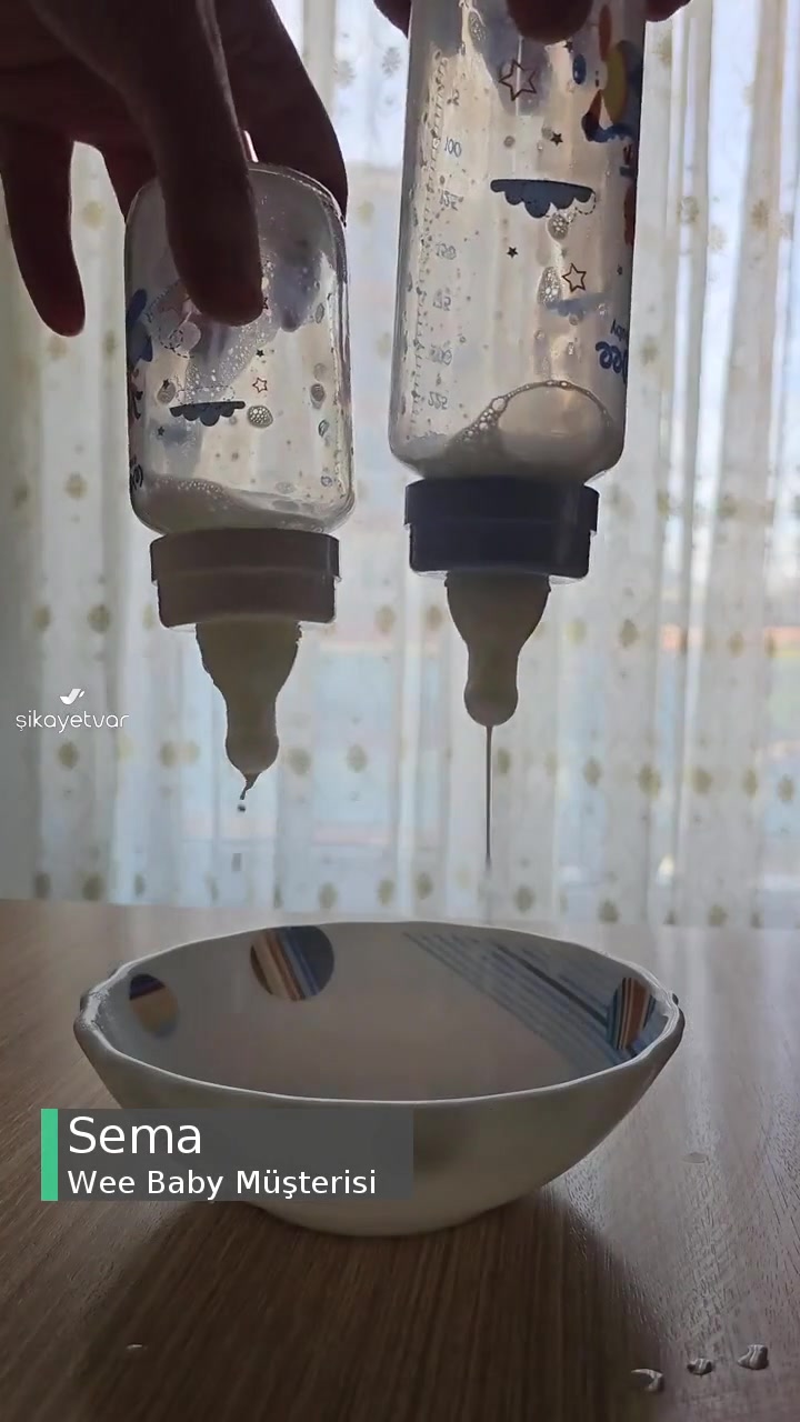 Wee Baby Biberonun Bebeğin Ağzına Girmeden Damlatması videonun kapak resmi