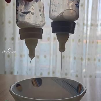 Wee Baby Biberonun Bebeğin Ağzına Girmeden Damlatması