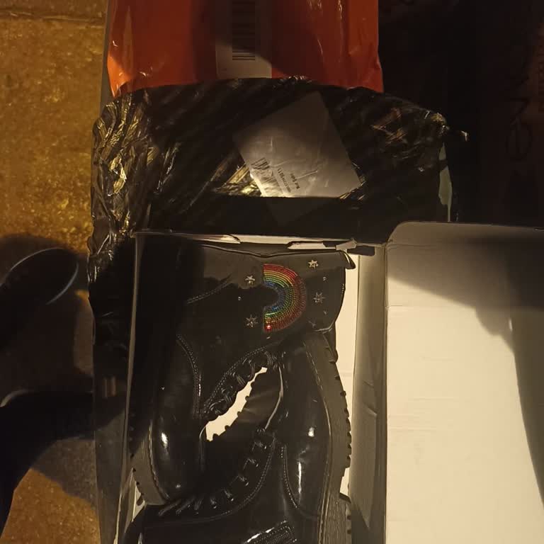 FLO Ayakkabı Online Alışverişte Eksik Ürün Gönderimi