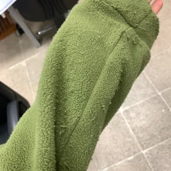 WWF Market Polar Fleece Started Pilling and Shedding After First Use