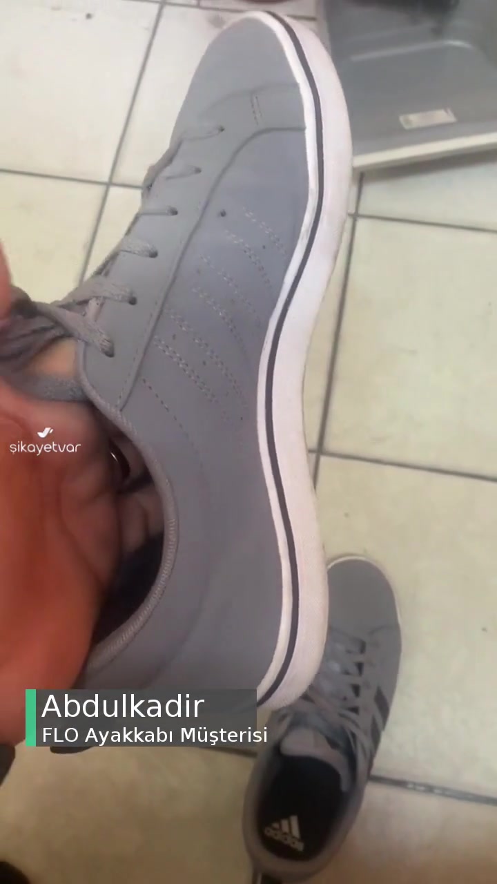 FLO Adidas Ayakkabı Koku Şikayeti videonun kapak resmi