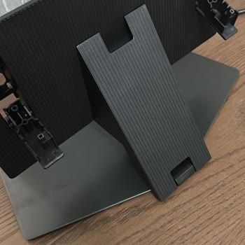 Yeni Alınan Televizyon Kendi Kendine Düştü, Samsung Sorumluluk Almıyor