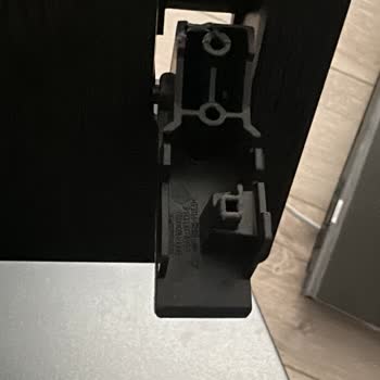 Yeni Alınan Televizyon Kendi Kendine Düştü, Samsung Sorumluluk Almıyor