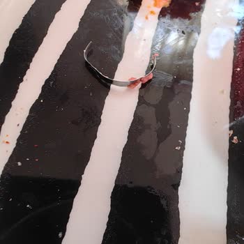 Sosis İçinden Çıkan Metal Parça Sağlığımı Tehlikeye Attı