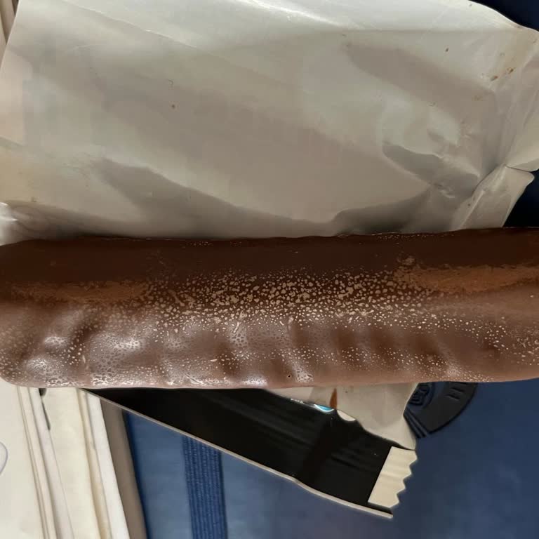 Taze Olması Gereken Metro Çikolata Bozuk Çıktı, Müşteri Hizmetlerine Ulaşılamıyor