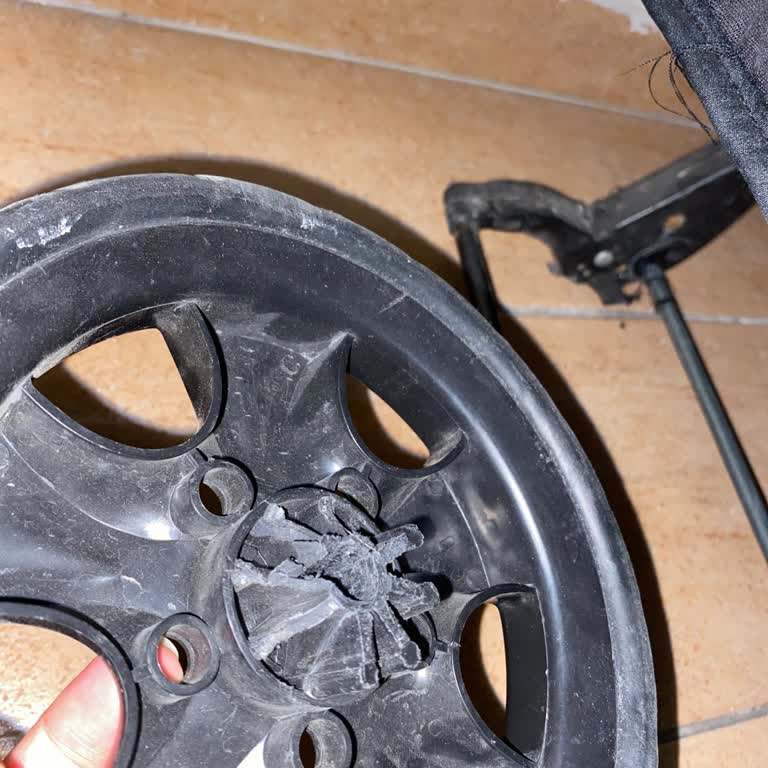 Satın Aldığım Bebek Arabasının Tekerlek Sorunu Ve Yetersiz Müşteri Hizmeti