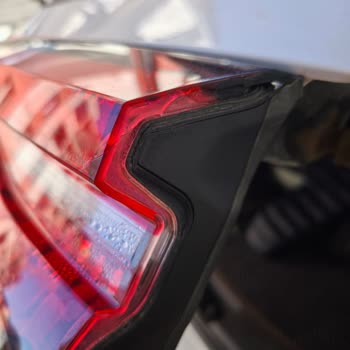 Chery Tiggo 8 Stop Lambasında Çatlaklar Ve Garanti Kapsamı Sorunu