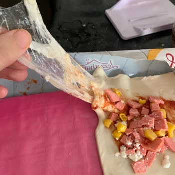 Milföy Hamurunda Yabancı Madde: Hijyen Ve Güven Endişesi