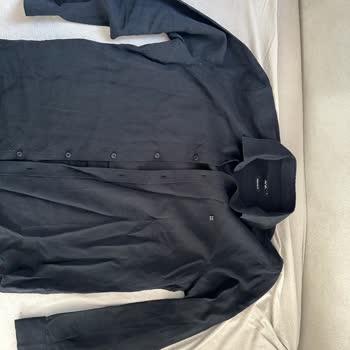 İlk Yıkamada Gömlekte Genişleme Ve Renk Solması Yaşadım Mağaza Çözüm Sunmadı