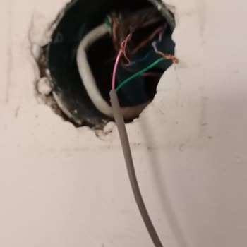 Kurulum Hataları Ve Sürekli İnternet Sorunları Nedeniyle Hizmetten Memnuniyetsizlik