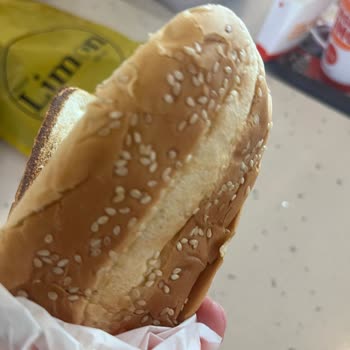 Burger King'de Küflü Ekmekle Karşılaştım: Sağlık Riski Ve Mağduriyet