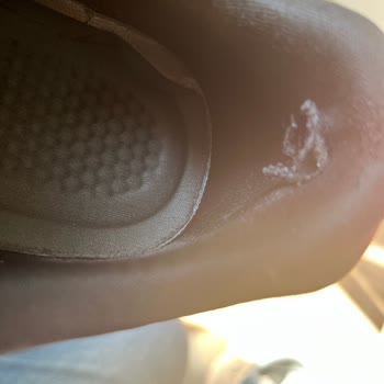 Garanti Kapsamında Ayakkabı İç Astarında Yırtılma Ve Olumsuz İnceleme Sonucu