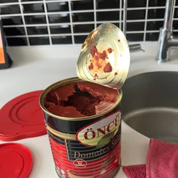 Öncü Salça Yeni Açılan Salça Tenekesinin Eksik Çıkması Hakkında Açıklama Talebi