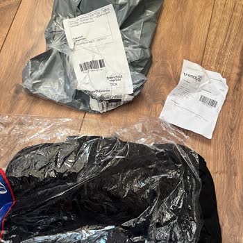 Yanlış Ürün Gönderimi Ve İade Sorunu: Trendyol'dan Sipariş Ettiğim Ceket Yerine Kadın İç Çamaşırı Geldi