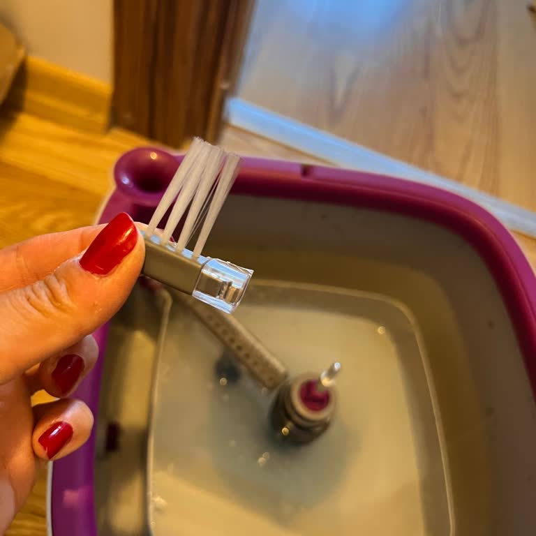 Satın Aldığım Mop Setinin Fırçası Kısa Sürede Kırıldı, Parça Veya Ürün Değişimi Talep Ediyorum