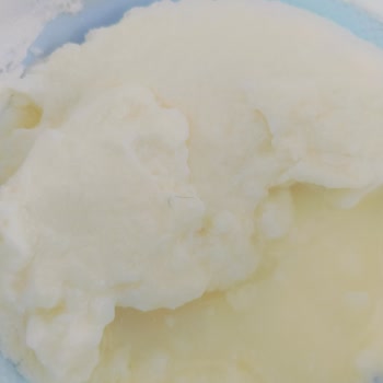 Yörüksüt Yoğurtta Tekrarlayan Hijyen Sorunu: Kaymakta Kıl Çıkıyor