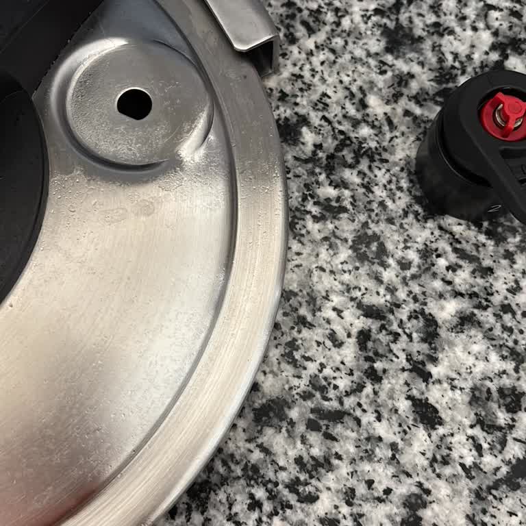 Korkmaz Mutfak Eşyaları Düdüklü Tencere Sibobu Çıktı, Güvenlik Riski Yaşadım