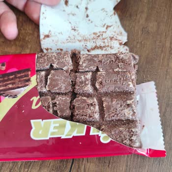 Aldığım Ülker Çikolatalı Pastada Bozuk Tat Ve Deformasyon Sorunu