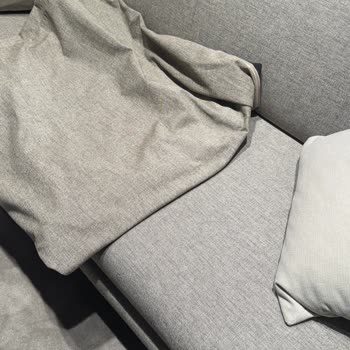 Saloni Mobilya'dan Satın Alınan Koltuk Takımında Sürekli Yanlış Kumaş Ve Yetersiz Müşteri Desteği