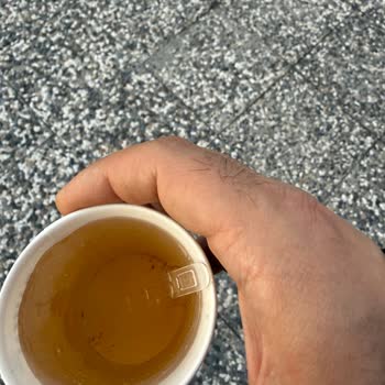 Otomat Makinesinden Çay Yerine Su Verilmesi Ve Müşteri Hizmetlerine Ulaşılamaması