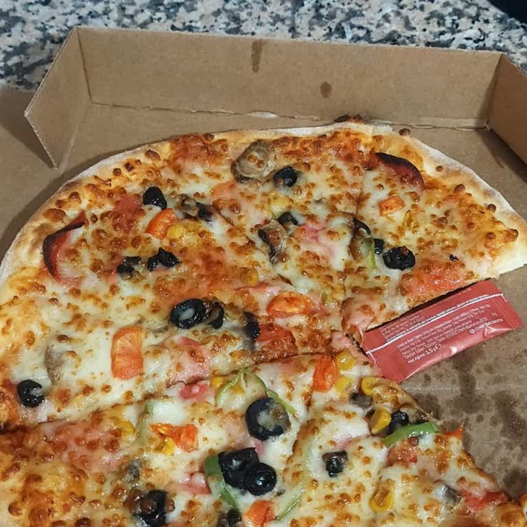 Bol Malzemos Pizza Yerine Kaşarlı Ekmek Gönderildi Mağduriyet Yaşadım