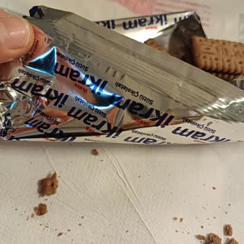 Bisküvi İçinden Yabancı Cisim Çıkması Sağlığımı Tehdit Etti