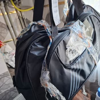 Yurtiçi Kargo Gönderim Teslim Edildiğinde, Tamamına Yağ Dökülmüş Şekilde Ulaştı!