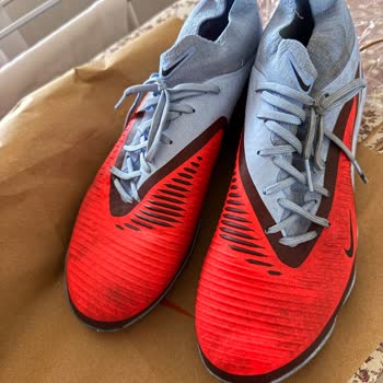 Nike Halı Saha Ayakkabısı İlk Maçta Yırtıldı, Garanti Talebim Reddedildi