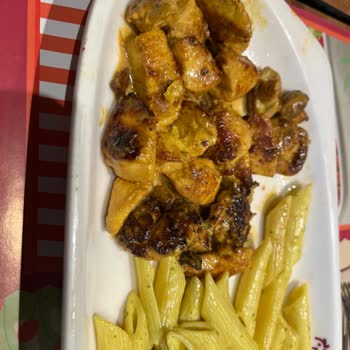 Tavuk Dünyası Antares Şubesinde Sürekli Tekrarlanan Porsiyon Ve Hizmet Sorunları